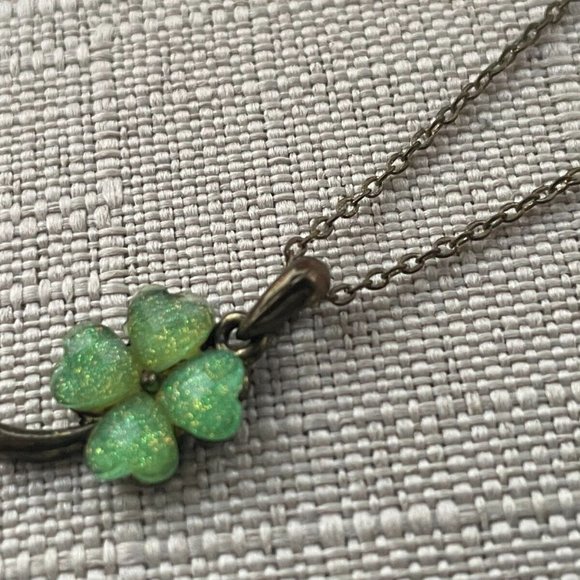 Women Necklace Green Faux Stone Pendant Fashion Jewelry Necklace - Picture 3 of 11